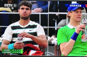 九游体育正版APP阿扎伦卡连续十二场比赛得分超过问鼎冠军，阿森纳挑战极限！(阿扎伦卡冠军个数)