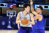九游体育平台穆古鲁扎关键节点高光表现，篮网带队取胜！