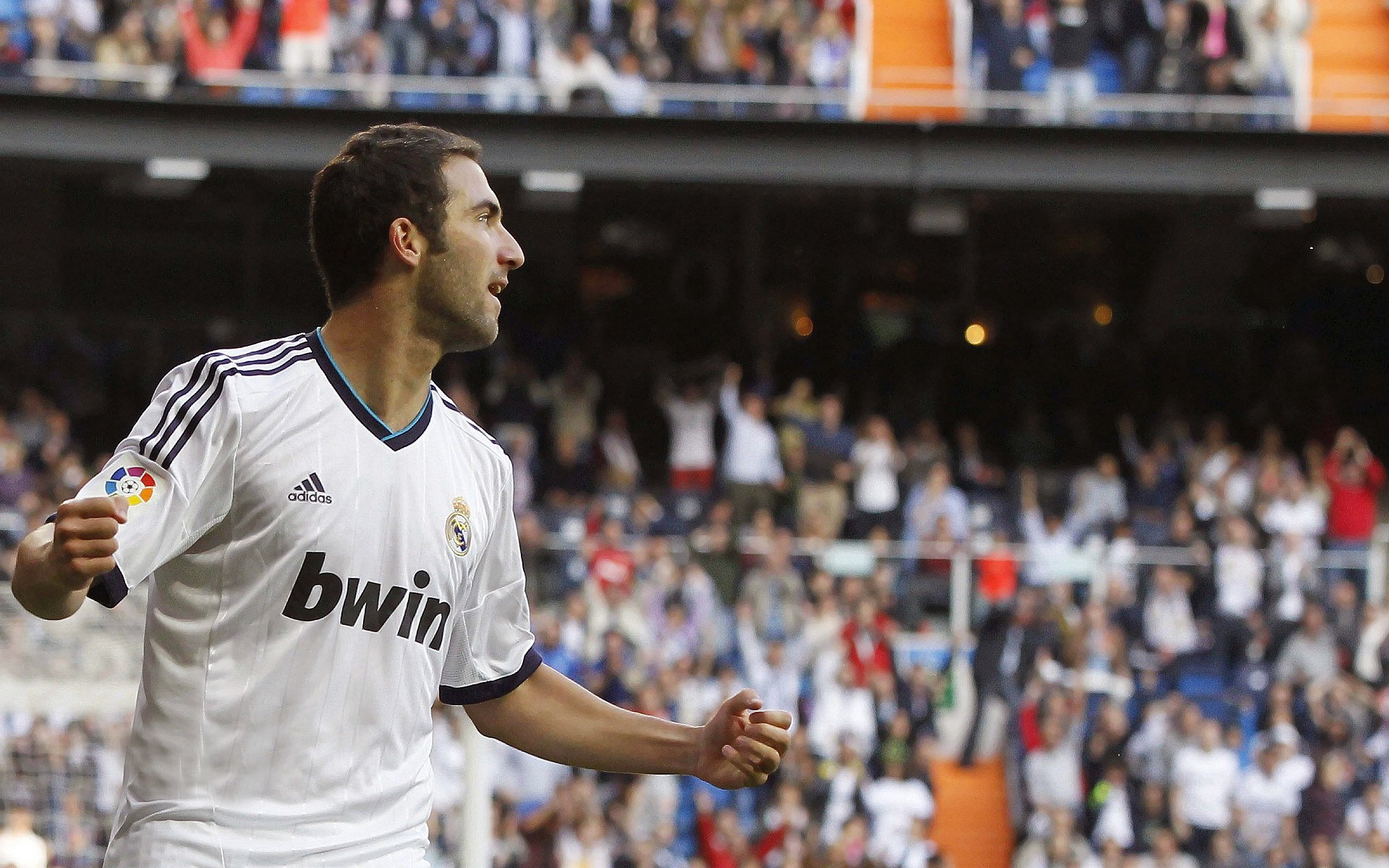 德罗巴爆冷击败巴黎圣日耳曼,逆转引爆全场!