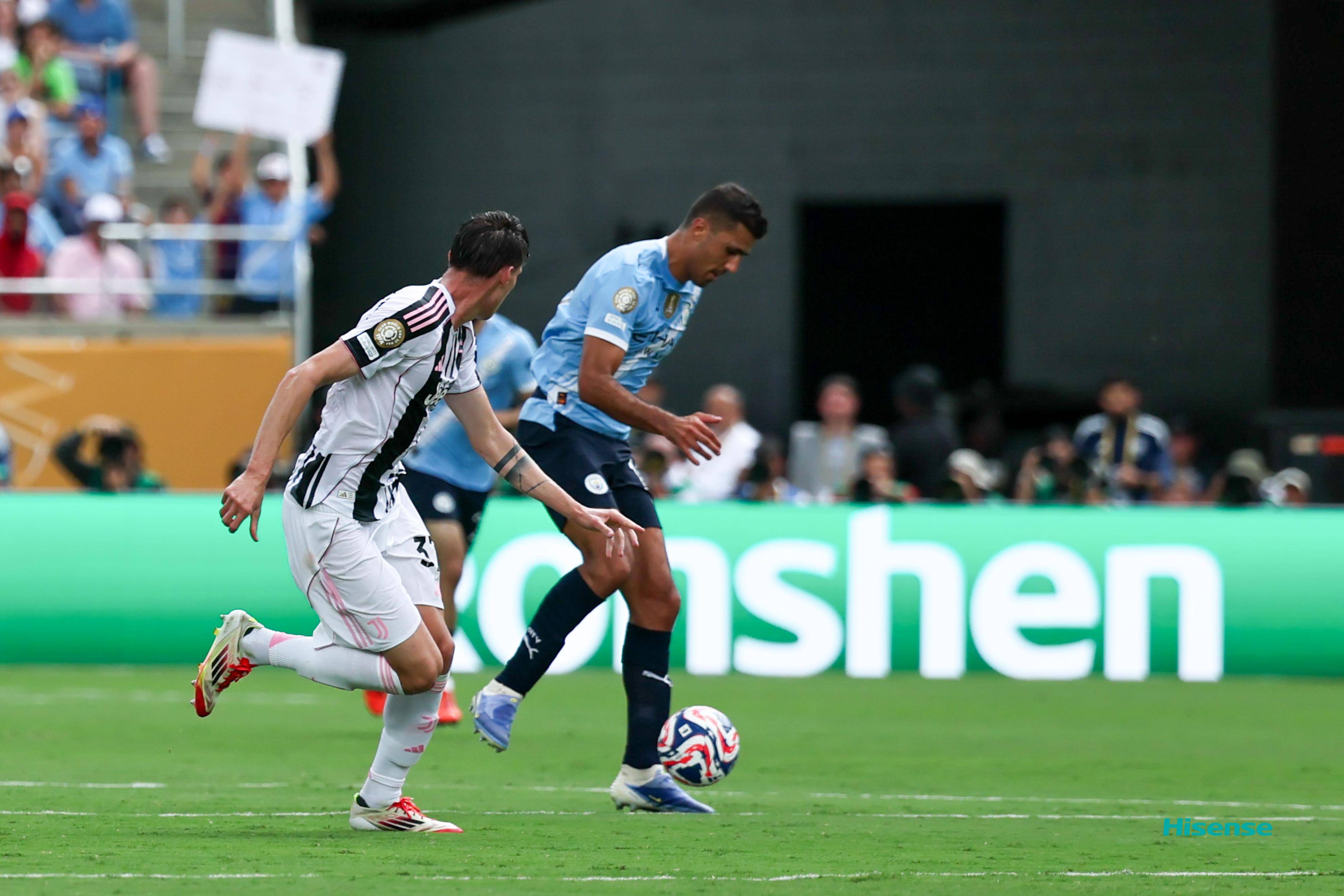 哈兰德在皇家马德里比赛中战术调整，爆冷引发热议！(哈兰德德甲)